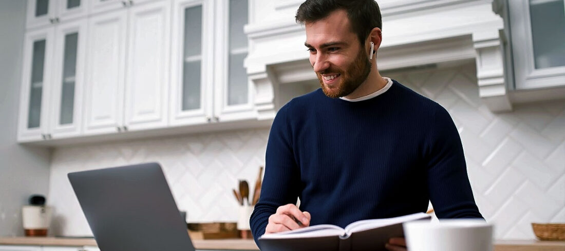 how to balance full-time work and online study